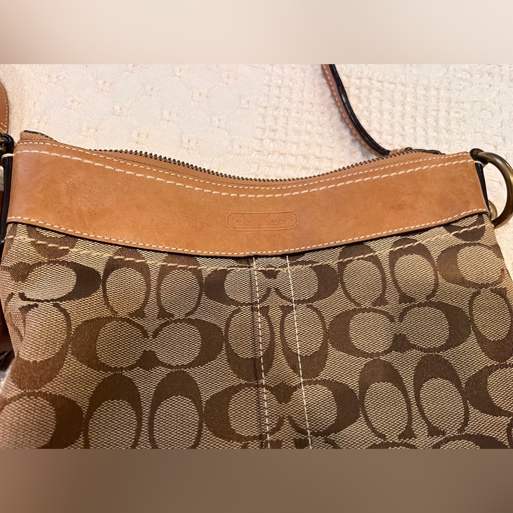 Vintage Coach Signature Jacquard Canvas Crossbody Brown Leather Trim and Hangtag - Picture 8 of 12
